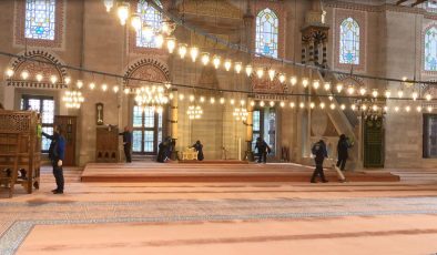 İBB MİRAS İLE TARİHİ CAMİLER RAMAZAN’A HAZIR