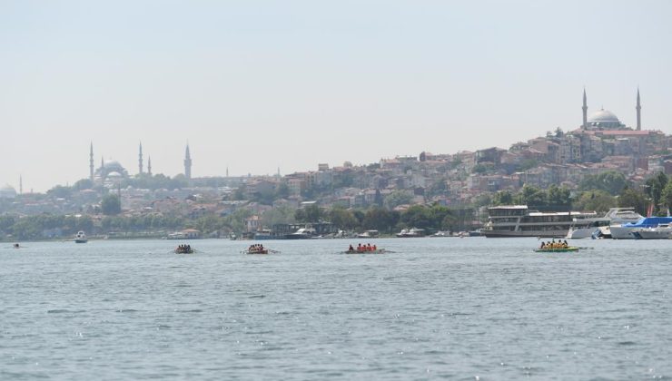 HALİÇ SU SPORLARI MERKEZİ, RENKLİ GÖRÜNTÜLERLE AÇILDI