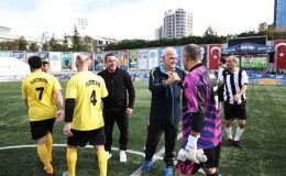 Futbolun Babaları turnuvası Bakan Osman Aşkın Bak’ın katıldığı final maçıyla sona erdi