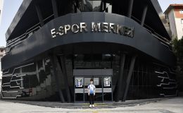 E-spor oyuncusu Emirhan, 23 milyon arasından 44’üncü oldu