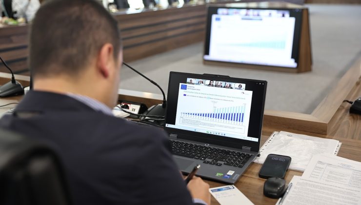 Bağcılar Belediyesi’nin iş birliğiyle Enerji Masası Çalıştayı düzenlendi