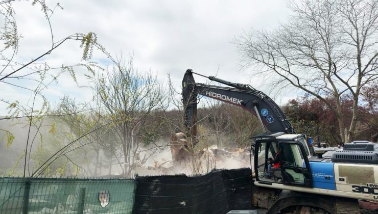 TERKOS HAVZASI’NDAKİ KAÇAK YAPILAR KALDIRILDI